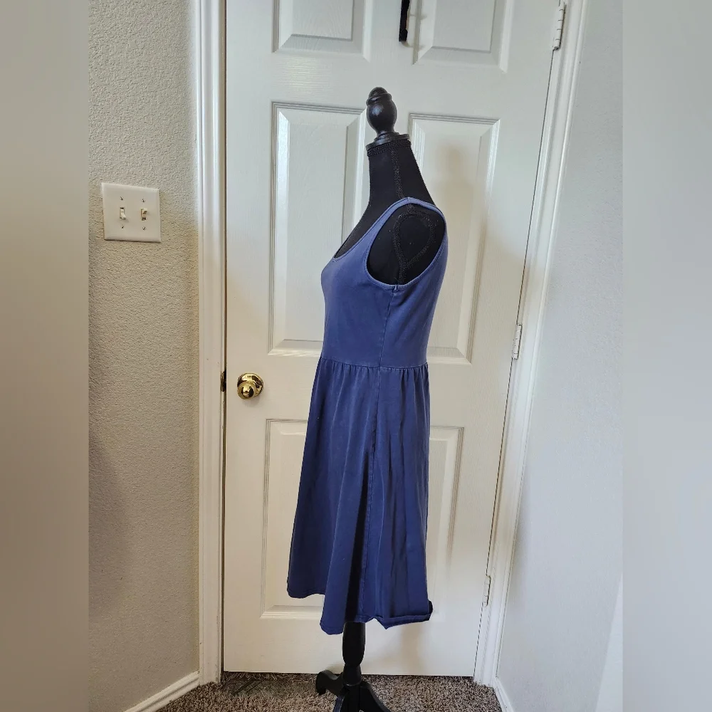 Garnet Hill neckline sleeveless